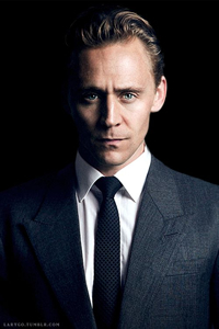 Book Tom Hiddleston for your next corporate event, function, or private party.