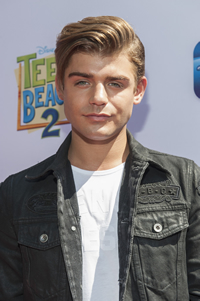 Book Garrett Clayton for your next corporate event, function, or private party.