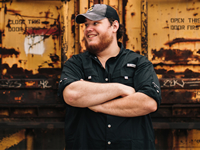 Book Luke Combs for your next corporate event, function, or private party.