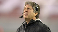 Book Mike Leach for your next corporate event, function, or private party.