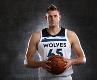 Book Cole Aldrich for your next corporate event, function, or private party.