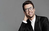 Book Brad Goreski for your next corporate event, function, or private party.