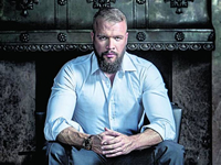 Book Kollegah for your next corporate event, function, or private party.