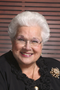 Book Marilyn Horne for your next corporate event, function, or private party.