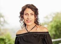 Book Lisa Edelstein for your next corporate event, function, or private party.