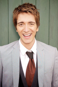 Book Oliver Phelps for your next corporate event, function, or private party.