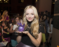 Book Dove Cameron for your next corporate event, function, or private party.