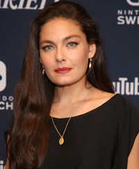 Book Alexa Davalos for your next corporate event, function, or private party.