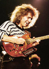 Book Pat Metheny for your next corporate event, function, or private party.