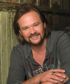 Book Travis Tritt for your next event.