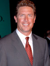 Book Dan Marino for your next event.