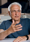 Book Frank Gehry for your next corporate event, function, or private party.