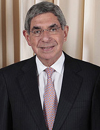 Book Oscar Arias for your next event.