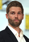Book Mike Vogel for your next event.