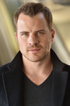 Book Robert Kazinsky for your next event.