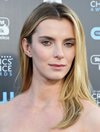 Book Betty Gilpin for your next event.